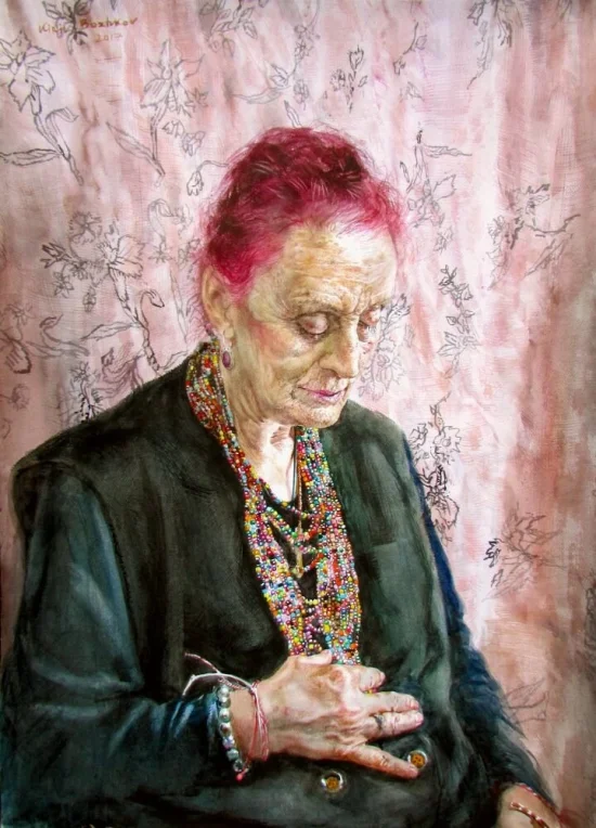 Figural realistic Old Lady